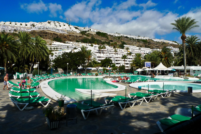 Обои картинки фото испания, канарские, острова, моган, интерьер, бассейны, открытые, площадки, гостиница, бассейн, канары, остров