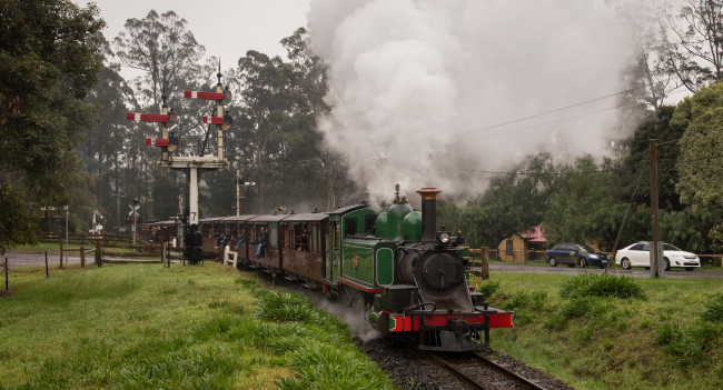 Обои картинки фото техника, паровозы, вагоны, паровоз, рельсы, дорога, железная