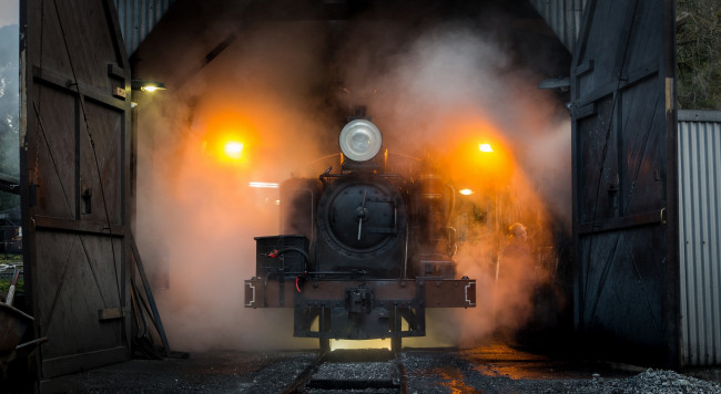 Обои картинки фото техника, паровозы, депо, паровоз