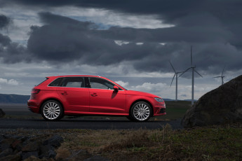 обоя автомобили, audi, красный, 2015г, 8v, au-spec, e-tron, sportback, a3