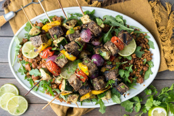 Картинка еда шашлык +барбекю овощи лайм мясо шашлыки