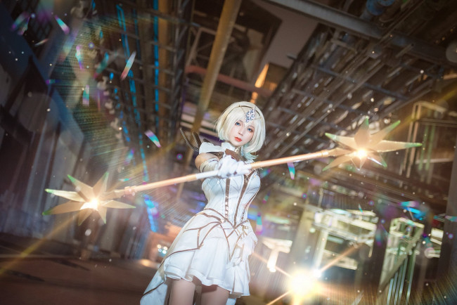 Обои картинки фото девушки, - креатив,  косплей, костюм, посох, завод, nkt, wang