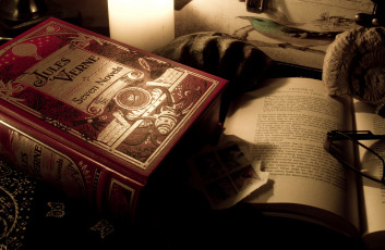 Картинка разное канцелярия книги очки