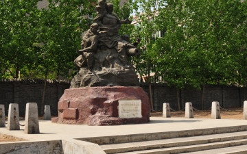 Картинка города памятники скульптуры арт объекты скульптура