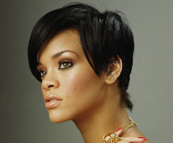 Обои картинки фото rihanna, музыка, r, n, b, дэнсхолл, регги, сша, актриса, продюсер, филантроп, певица, автор, песен