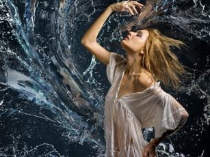 Картинка девушки -unsort+ блондинки настроение брызги блузка вода девушка