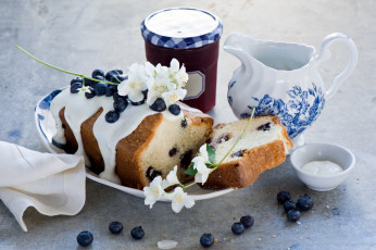 Картинка еда пирожные +кексы +печенье кекс ягоды черника ромашка