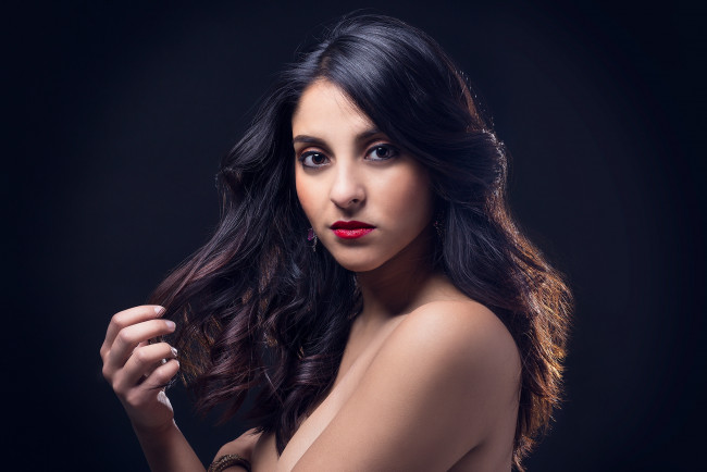 Обои картинки фото девушки, -unsort , брюнетки,  шатенки, лицо, взгляд