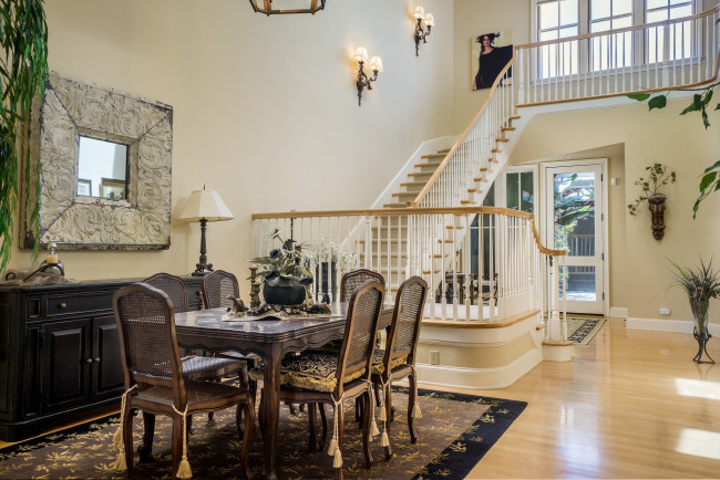 Обои картинки фото интерьер, столовая, стулья, стиль, стол, лестница, дизайн