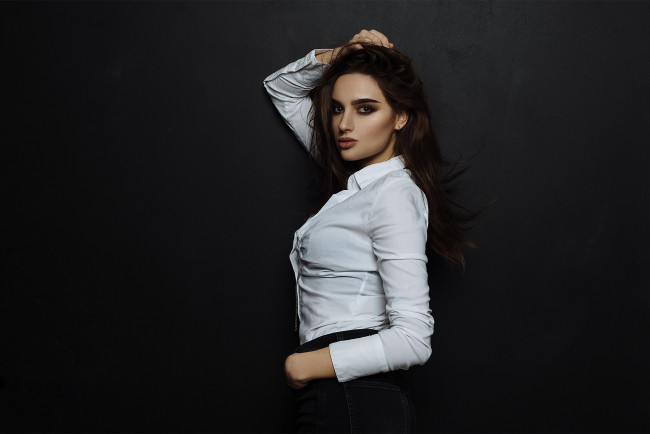 Обои картинки фото девушка, девушки, -unsort , брюнетки, темноволосые, модель
