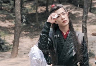 Картинка мужчины xiao+zhan вэй усянь актер костюм