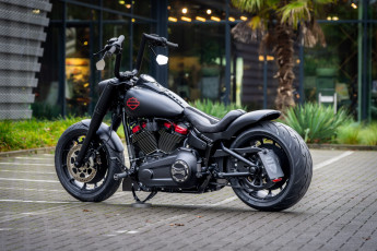 Картинка мотоциклы harley-davidson softail fat boy customized custombikes dark inferno