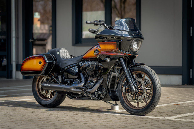 Обои картинки фото мотоциклы, harley-davidson, softail, low, rider, st, customized, custombike, rockstar