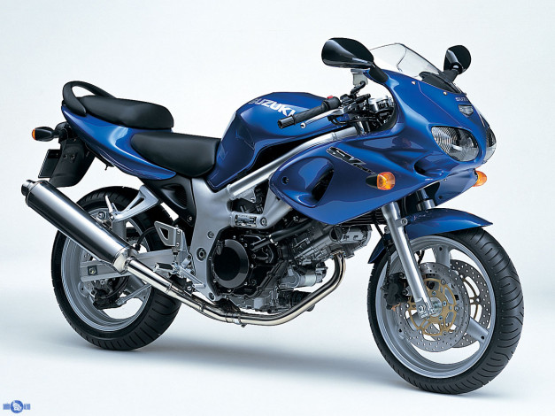 Обои картинки фото мотоциклы, suzuki