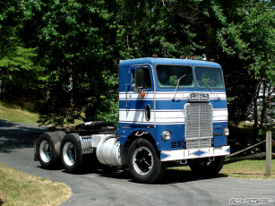 Картинка автомобили freightliner