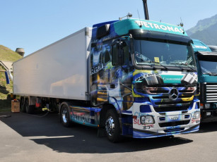 Картинка автомобили mercedes trucks