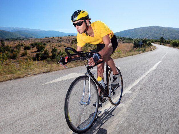 Обои картинки фото спорт, велоспорт, трасса, лидер