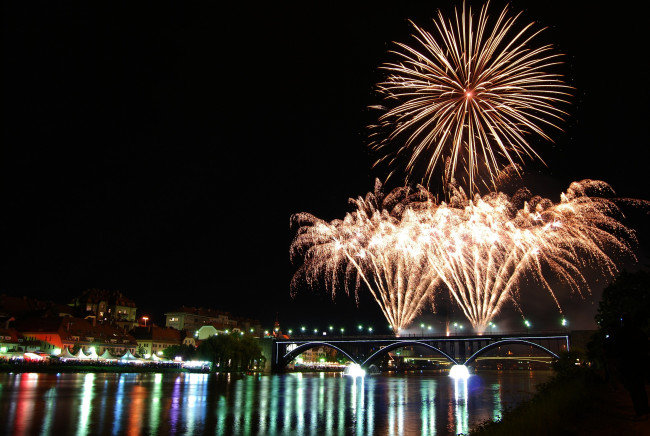 Обои картинки фото разное, салюты, фейерверки, яркий, большой