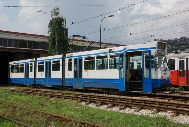 Обои картинки фото техника, трамваи, рельсы, город, улица, трамвай