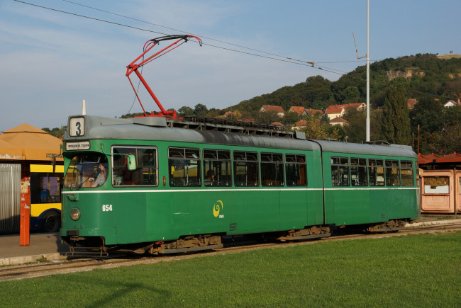 Обои картинки фото техника, трамваи, трамвай, город, улица, рельсы