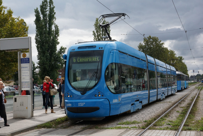 Обои картинки фото техника, трамваи, улица, город, рельсы, трамвай