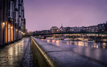 Картинка города -+улицы +площади +набережные улица огни дома бремен набережная река