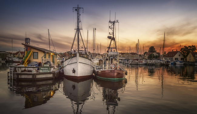 Обои картинки фото корабли, порты ,  причалы, рассвет