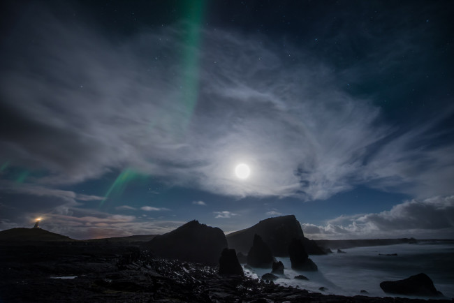 Обои картинки фото природа, северное сияние, луна, северное, сияние