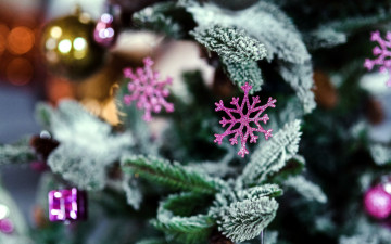 Картинка праздничные снежинки+и+звёздочки снежинки