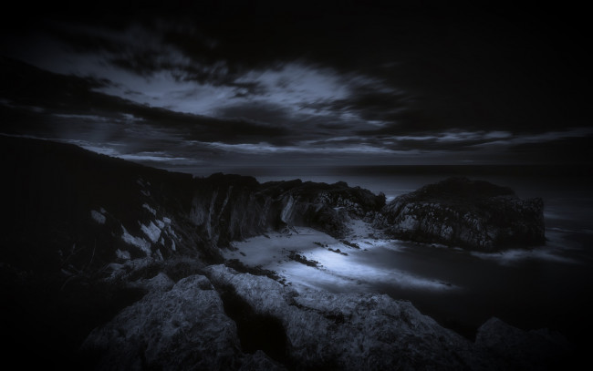 Обои картинки фото природа, побережье, море, камни, облака