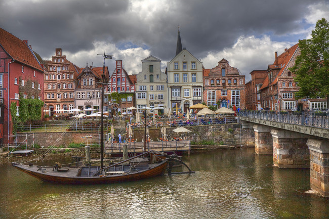 Обои картинки фото hansestadt l&, 252, neburg, корабли, порты ,  причалы, набережная