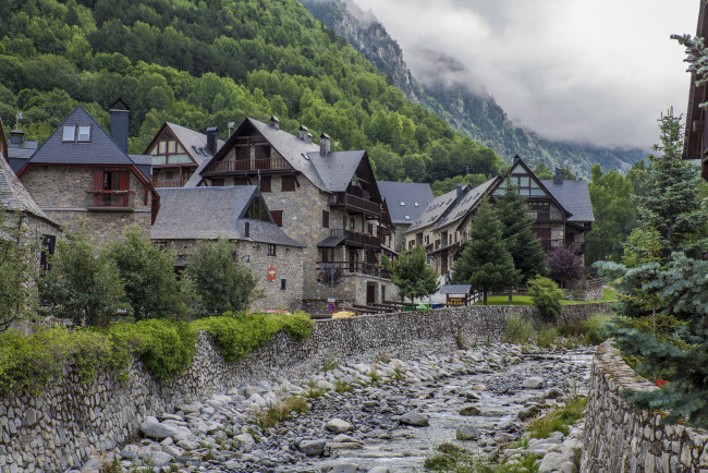 Обои картинки фото города, - панорамы, поселок, горы