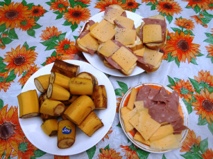 Картинка еда бутерброды +гамбургеры +канапе колбаса бананы хлеб сыр