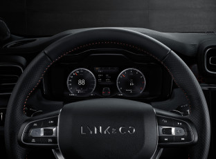 Картинка автомобили спидометры торпедо lynk