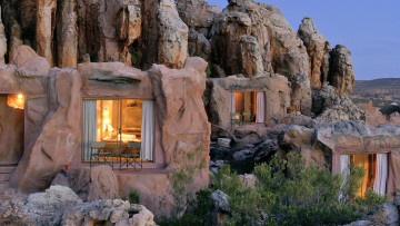 Картинка города -+здания +дома скалы отель