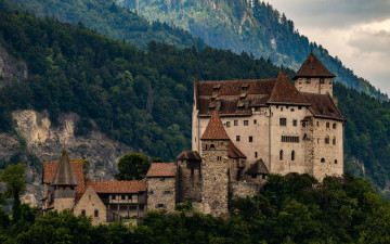 Картинка gutenberg+castle liechtenstein города -+дворцы +замки +крепости лихтенштейн крепость бальзерс горный пейзаж средневековый замок гутенберг