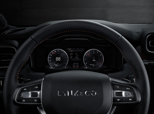 Обои картинки фото автомобили, спидометры, торпедо, lynk