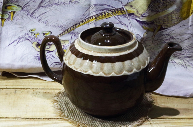 Обои картинки фото разное, посуда,  столовые приборы,  кухонная утварь, заварник