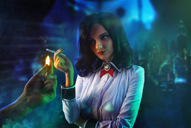 Обои картинки фото девушки, kirdjava, образ, блузка, сигарета, рука, огонь