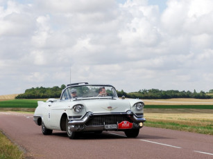 Картинка автомобили cadillac