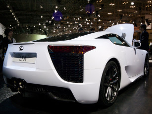 Картинка lexus lfa 2011 автомобили выставки уличные фото