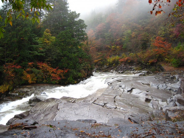 Обои картинки фото природа, реки, озера, река, горы, лес, камни