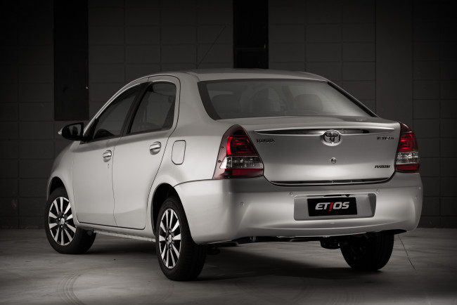 Обои картинки фото автомобили, toyota, etios, 2014г, sedan, platinum