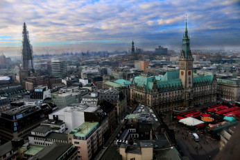 Картинка города -+панорамы площадь башня шпиль вокзал