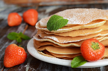 Картинка еда блины +оладьи клубника мята