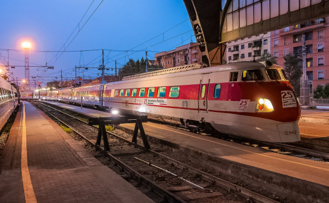 Обои картинки фото техника, поезда, состав, локомотив, рельсы, дорога, железная