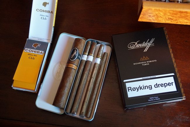 Обои картинки фото бренды, davidoff, сигары