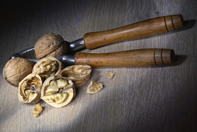 Обои картинки фото еда, орехи,  каштаны,  какао-бобы, грецкие