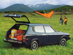 Картинка автомобили nissan datsun датсан темный багаж семья горы дельтаплан