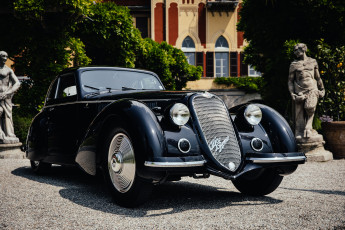 Картинка автомобили классика alfa-romeo